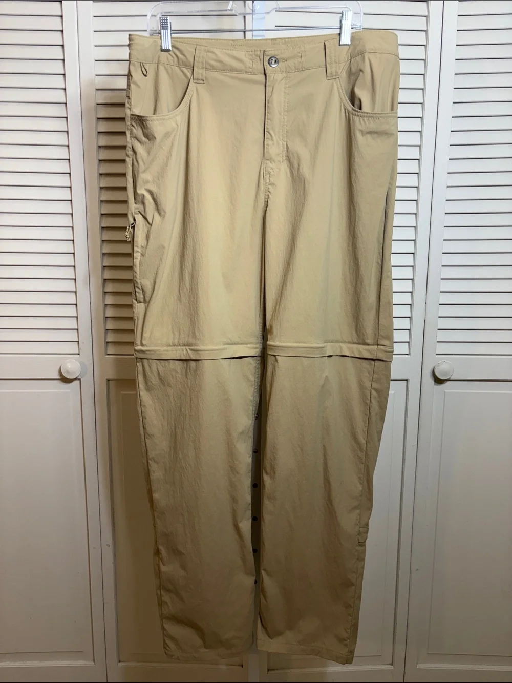 Patagonia Men's Zip-Off Cargo Convertible Pants Tan Size 36